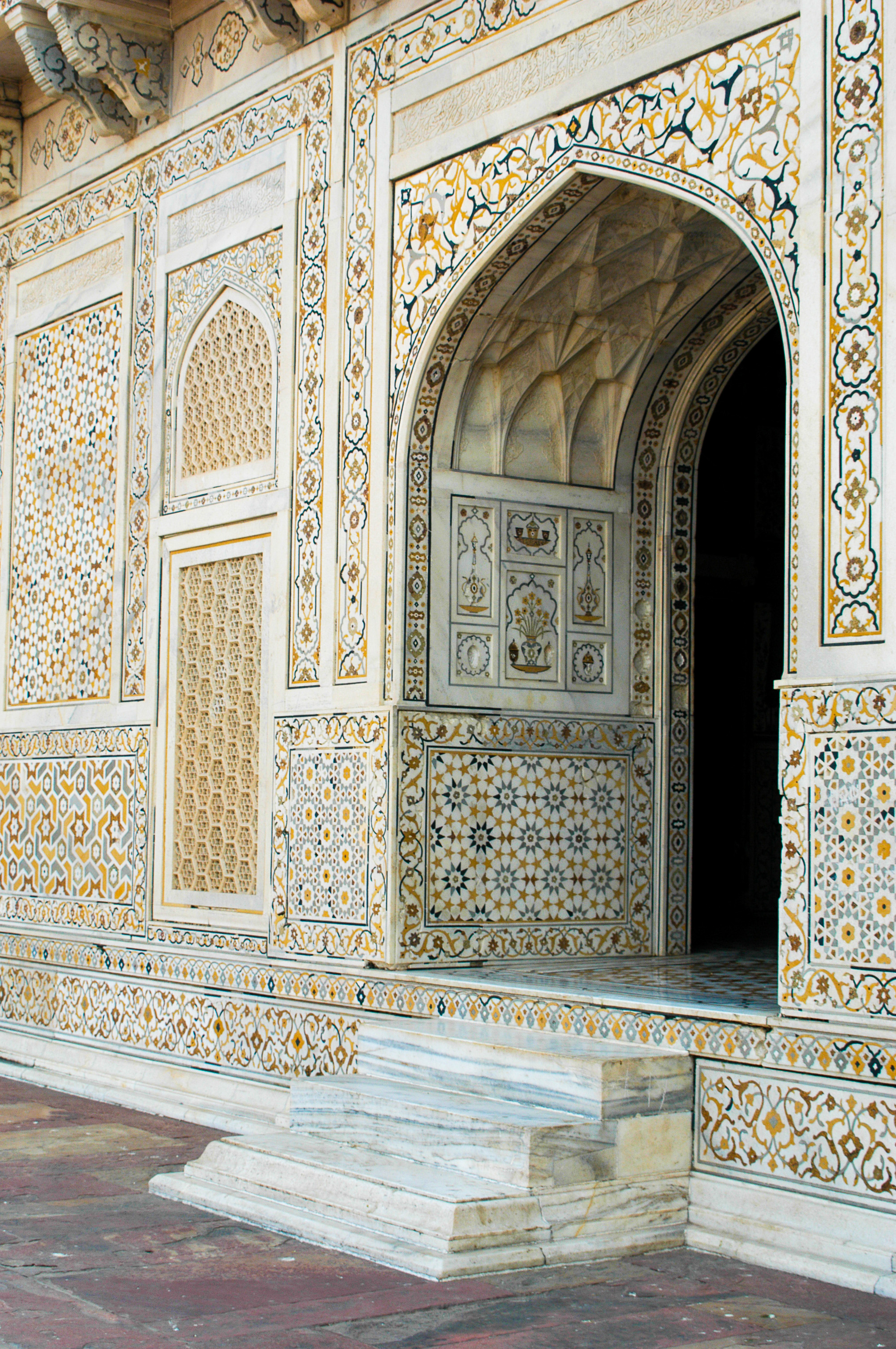 Itimad ud Daula